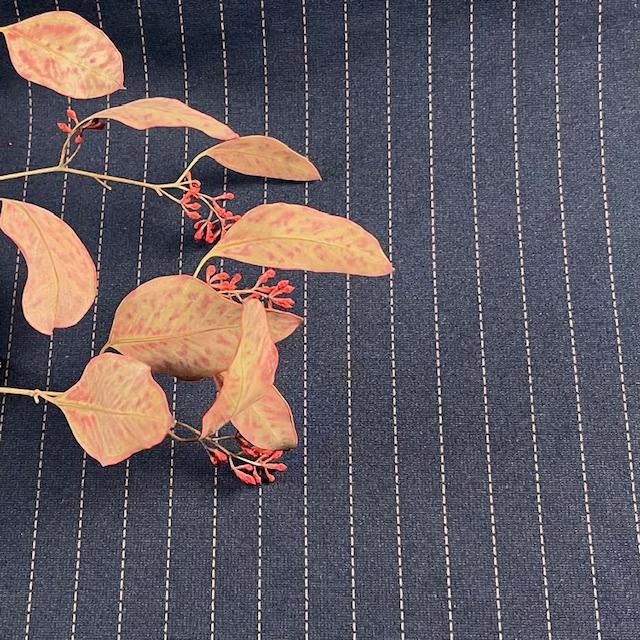 Romanit Nadelstreifen marine, nur noch wenige Meter